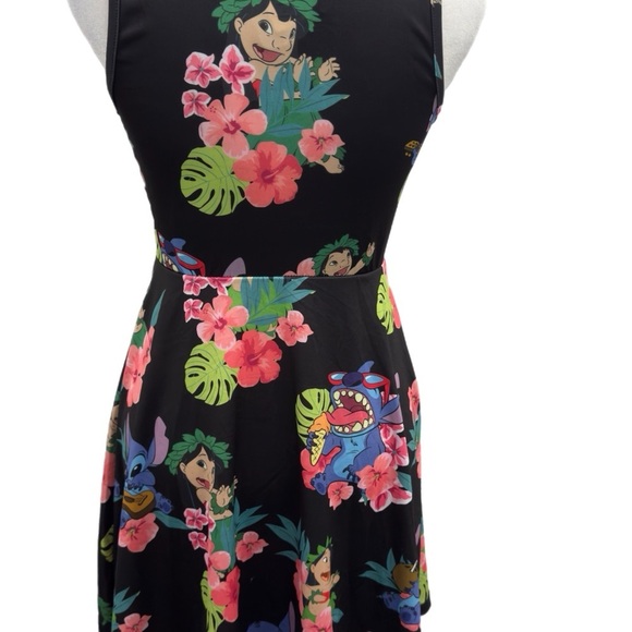 New Disney Lilo & Stitch Floral Print Dress by Hot Topic size S junior’s - Picture 8 of 8